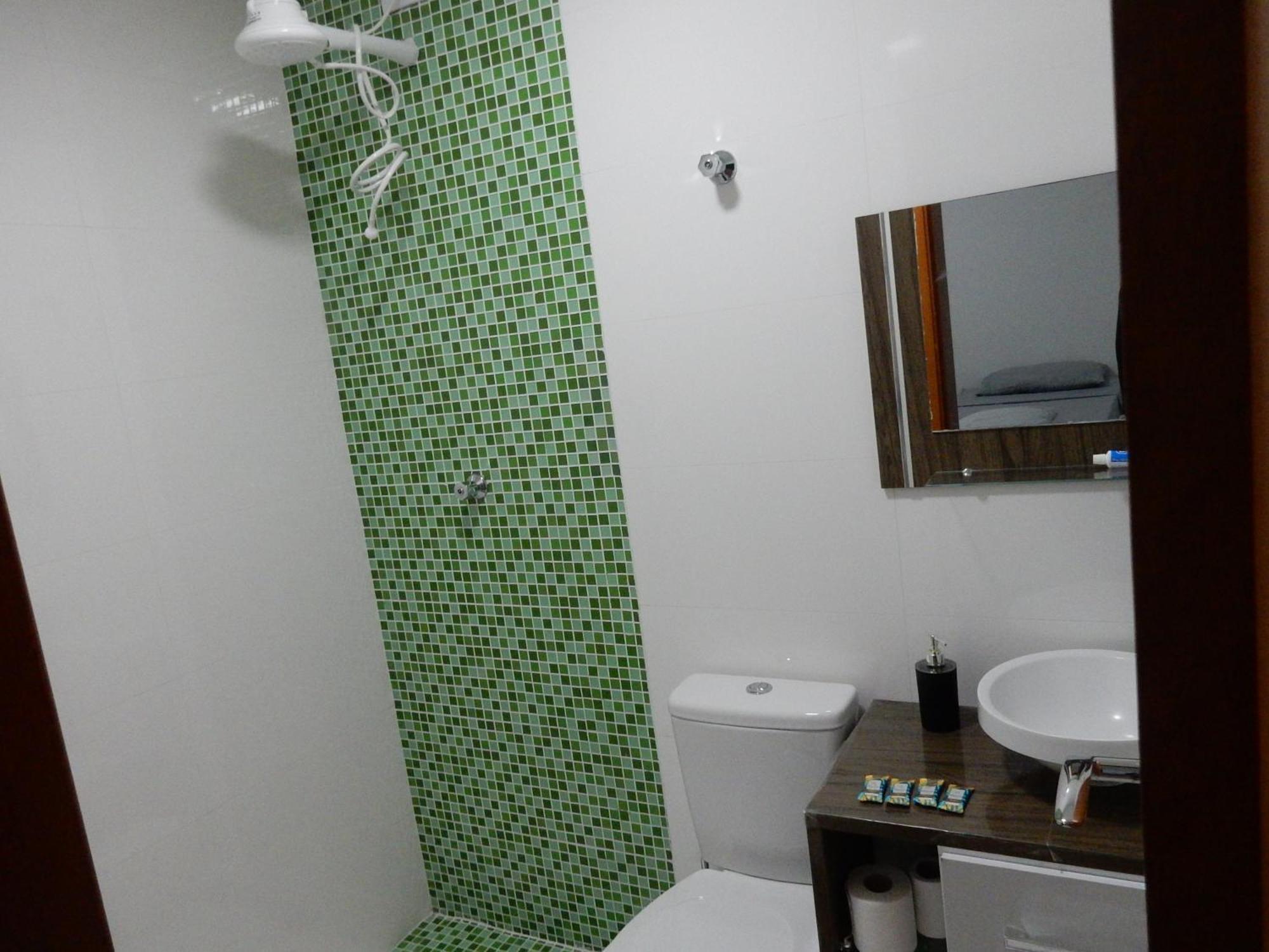 Casa Sete Enseada Ar Cond Suite E Estacionamento Gratis E Uma Otima Localizacao Na Enseada Guaruja Bagian luar foto