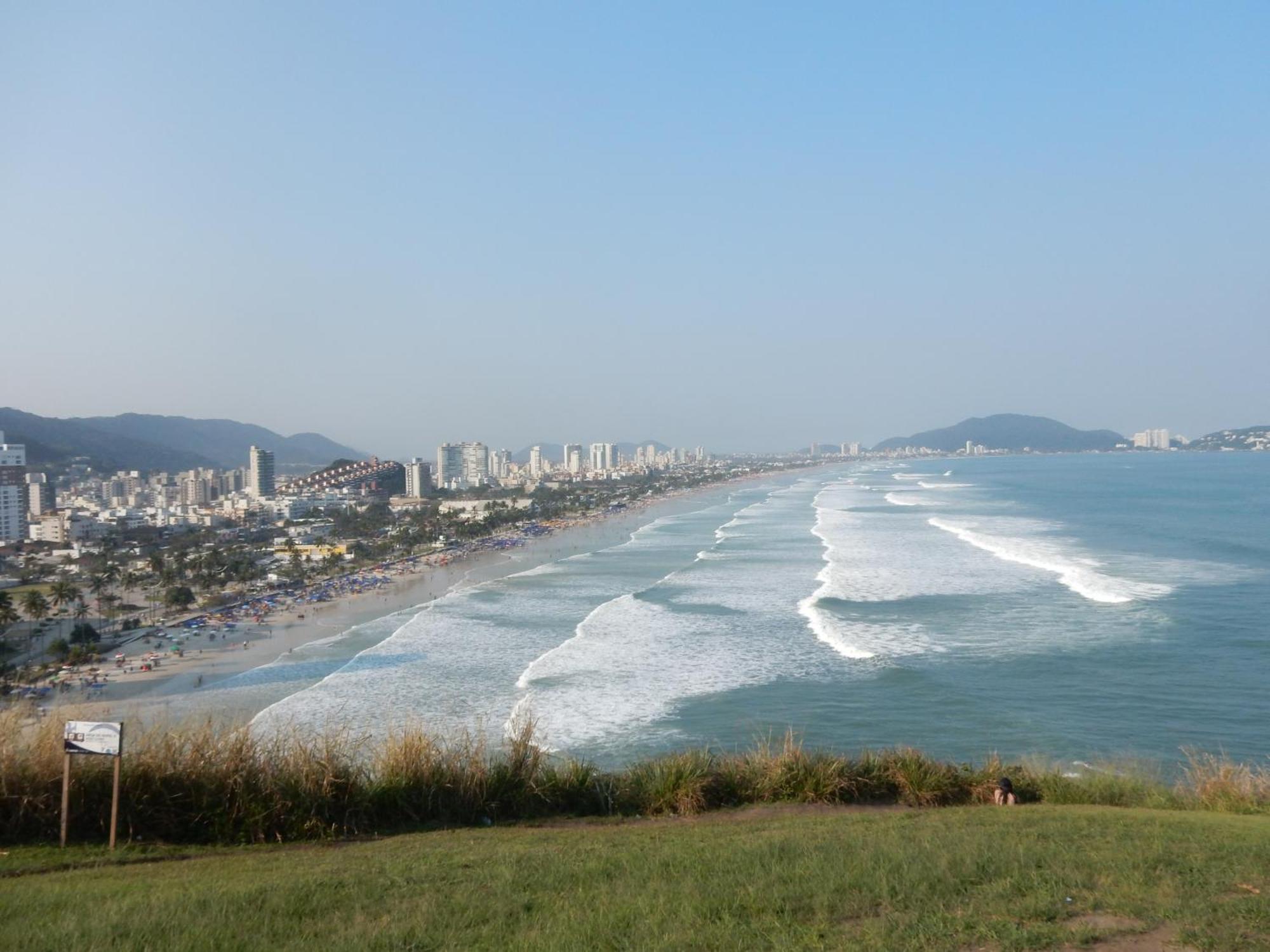 Casa Sete Enseada Ar Cond Suite E Estacionamento Gratis E Uma Otima Localizacao Na Enseada Guaruja Bagian luar foto