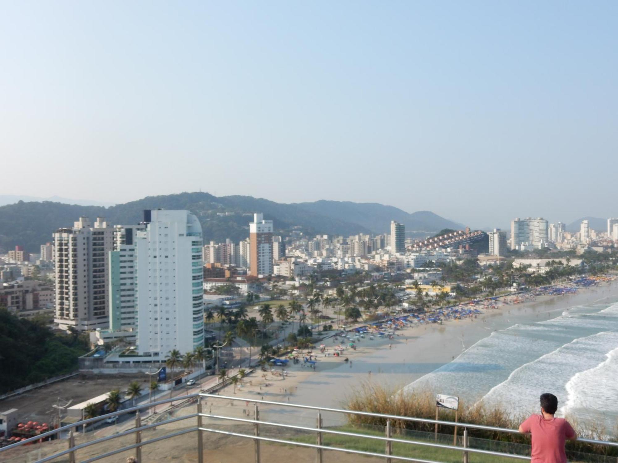 Casa Sete Enseada Ar Cond Suite E Estacionamento Gratis E Uma Otima Localizacao Na Enseada Guaruja Bagian luar foto
